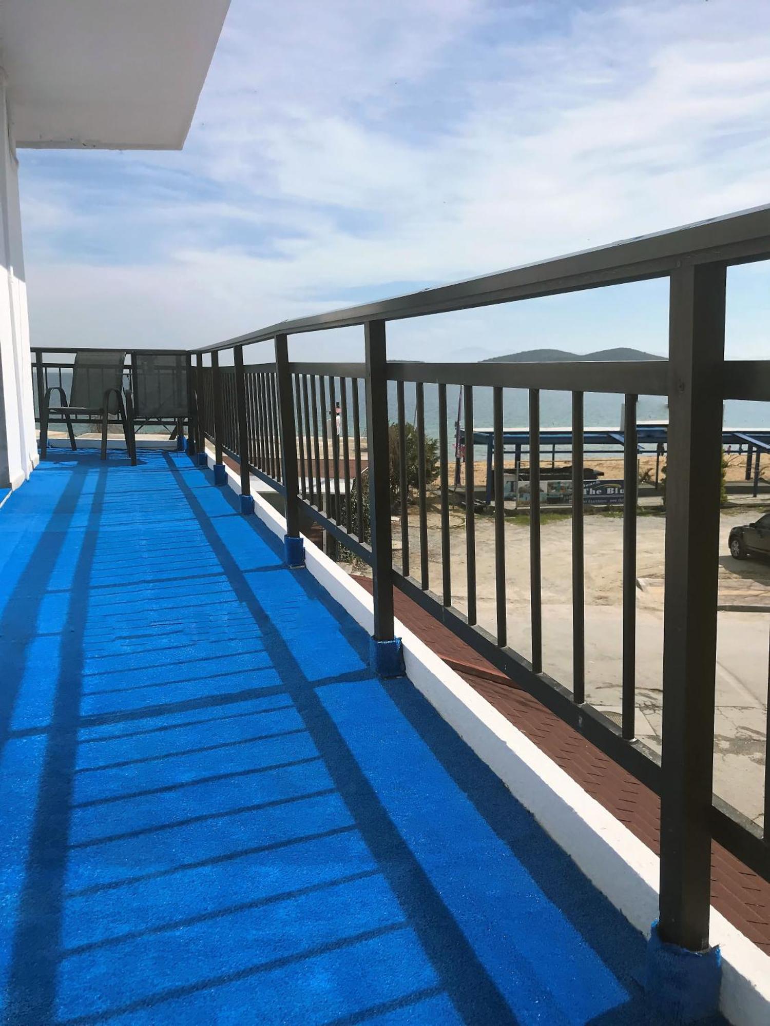 Upper Deck Apt. Apartment Nea Peramos  Exterior photo